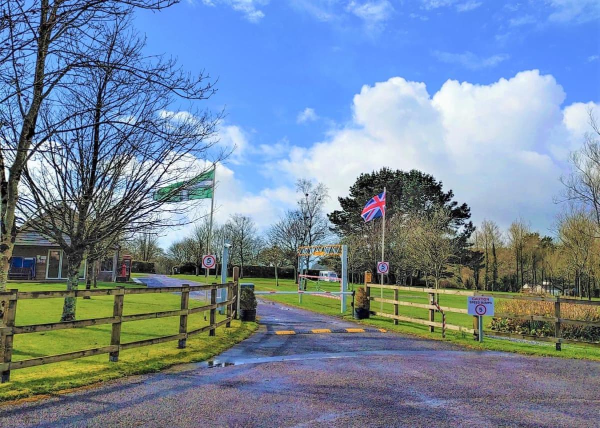 Отель Salcombe Regis Park Сидмаут Экстерьер фото
